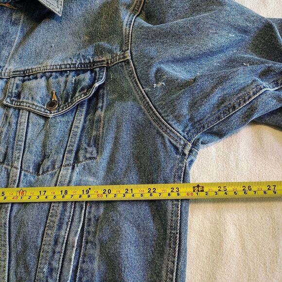 VTG Wrangler Hero MEDIUM Denim Trucker Jacket Men's Faded Workwear Distressed - Picture 11 of 16